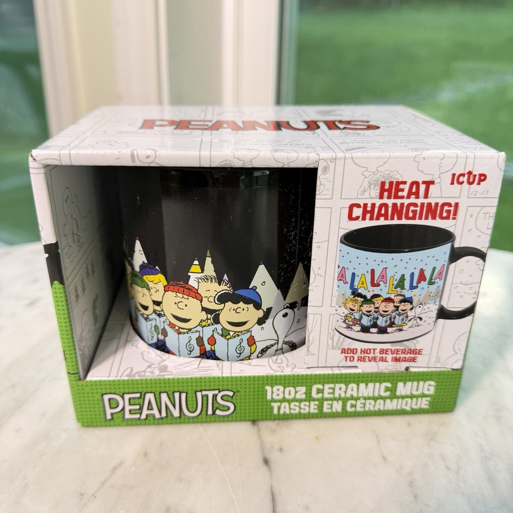 Peanuts 18oz Heat Changing Mug Christmas Carolers Scene Reveal Cup‎ Coffee Tea